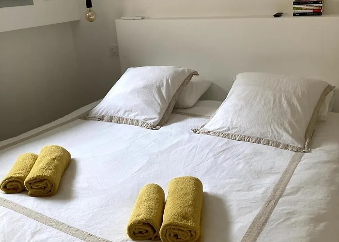 Apartamento Echoppe Bordelaise , Maison Entiere
